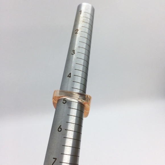 3/$30 VINTAGE PLASTIC CLEAR LUCITE PEACH ORANGE EMBEDDED FLOWER RING SIZE 4.75 - Picture 7 of 12